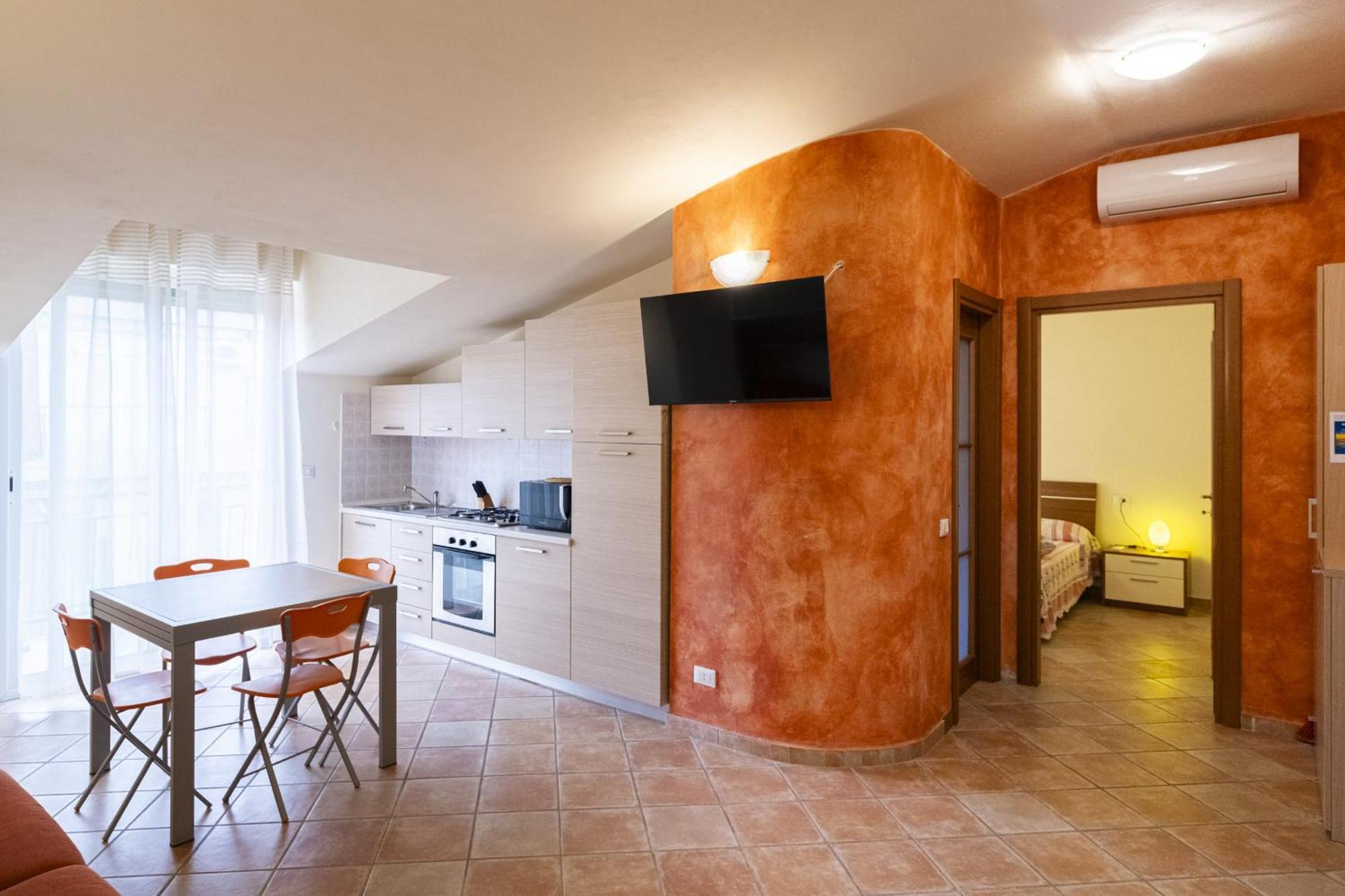 Relax In Loano With Terrace By Wonderful Italy Apartment Ngoại thất bức ảnh